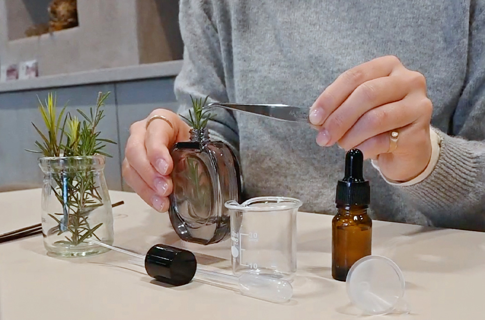 阿蘇の思い出を香りで残す［オリジナル調香体験］1