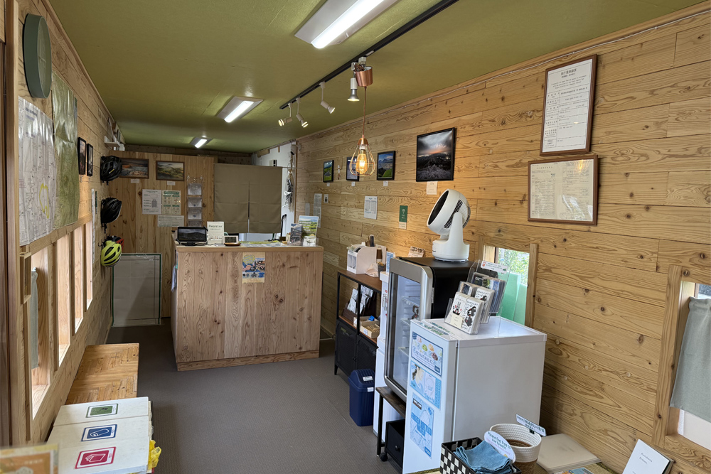 MOYAI Tourist hub3
